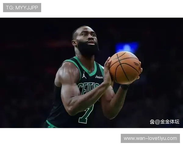 杰伦·约翰逊近五场表现惊艳 场均接近30分14篮板11助攻成为球队核心