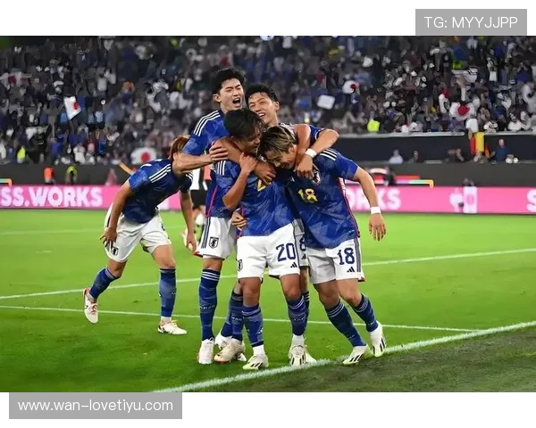 范戴克与远藤航畅谈世界杯分组 日本球员实力强劲前景广阔